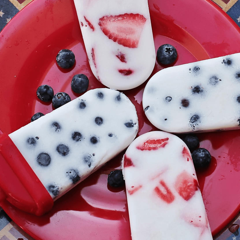 Paletas-de-yogur-con-frutas-REDES