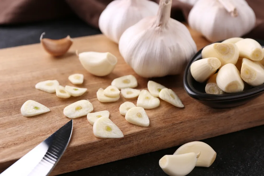 Is garlic good for weight loss? What you need to know