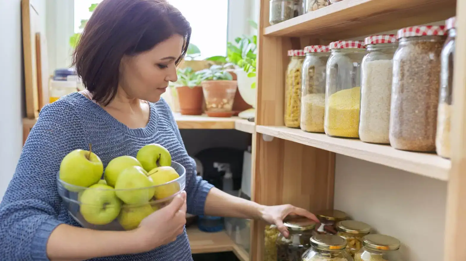 Perimenopause Weight Gain: Why it Happens and How to Manage It