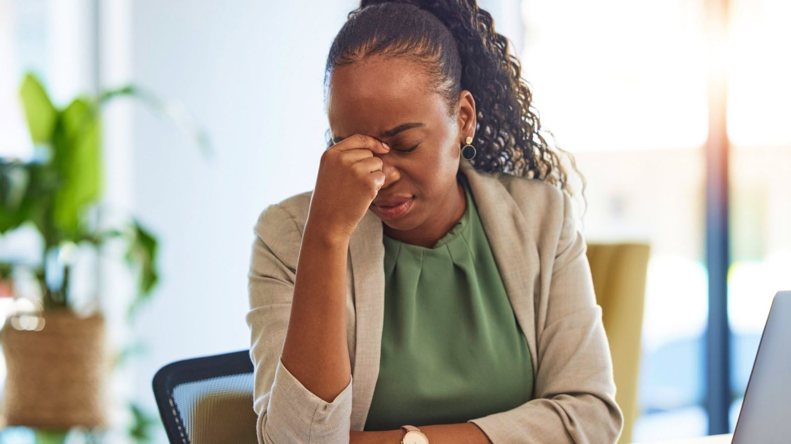 Menopause and Brain Fog: Causes, Treatments, and Relief Strategies for 2025
